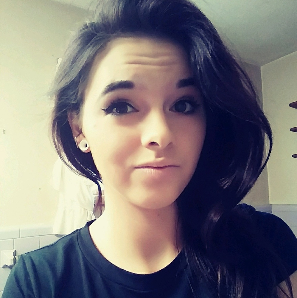 Meet your Posher, Lauren